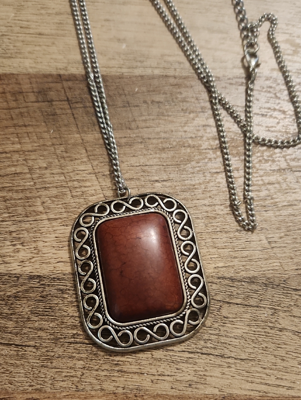 Vintage-Style Rectangular Brown Stone Pendant Necklace